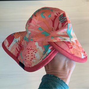 Patagonia // Baby Reversible Cap SW Hat - 6 months